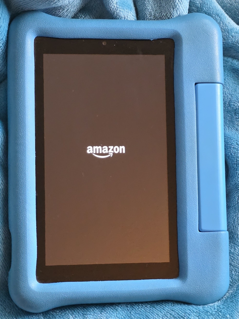 Amazon Kids Tablet in Bright Blue Protective Case